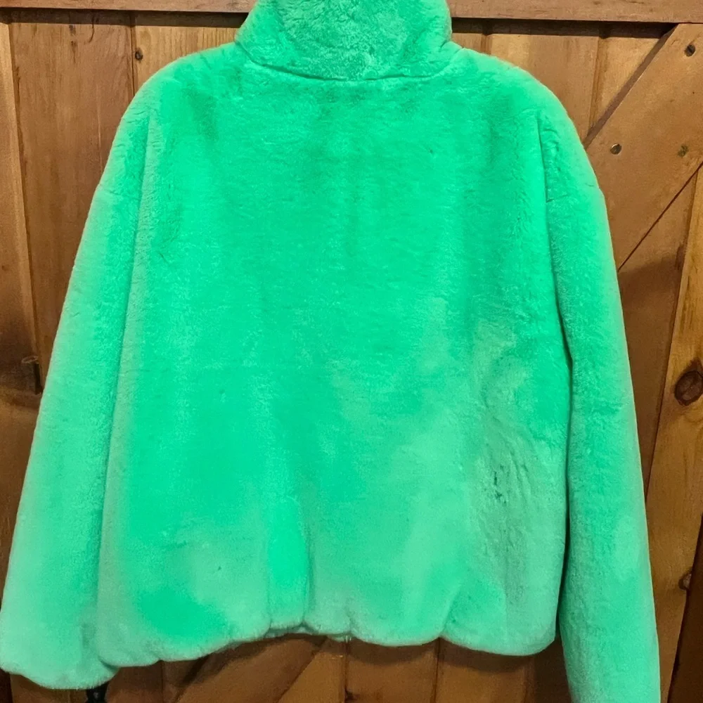 Nike Women Faux Fur Jacket ๐ Size M - Picture 4 of 6